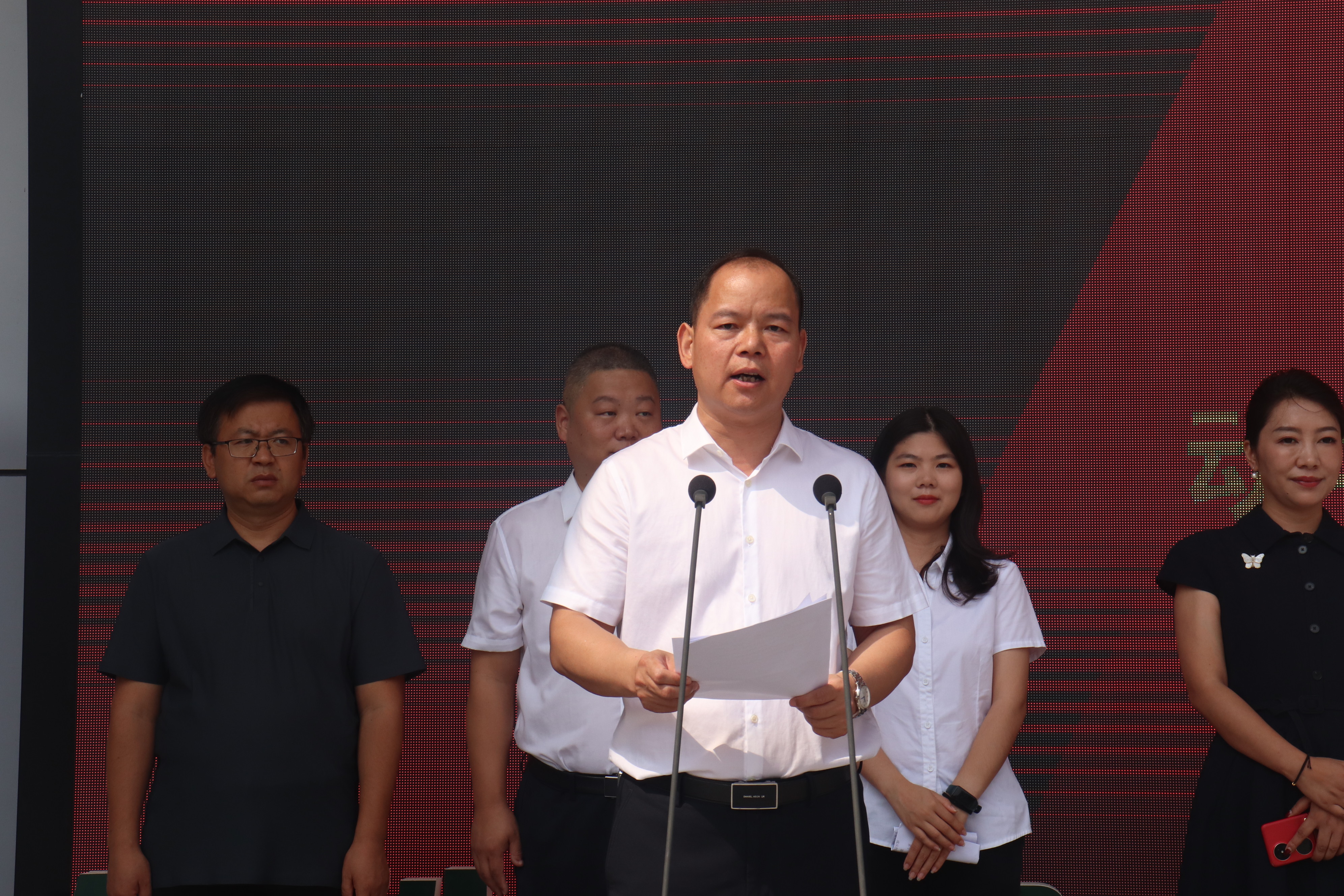 动科炸金花在线玩
党委书记曹军会主持捐赠仪式.JPG