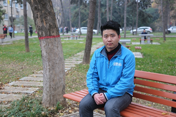 1f479cf7c60b4119b2d302d745255109.jpg ZHANGRUI.JPG