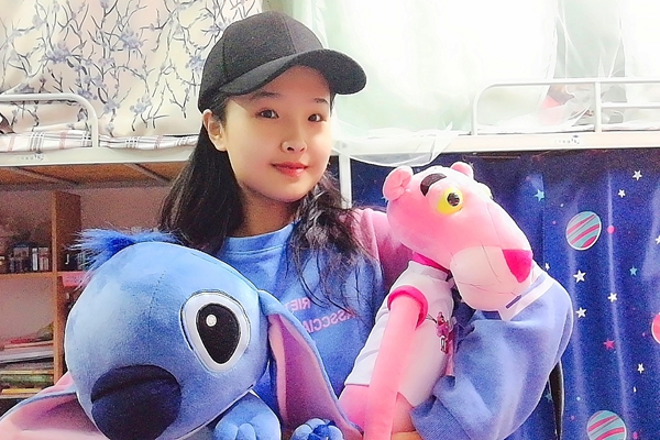 2f2d9522ffa94158b90ae718971d90ce.jpg 郑昱莹.jpg