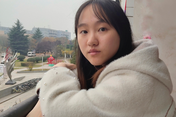 337db355324442cfa41ba69c7d04b070.jpg 邹可欣.jpg