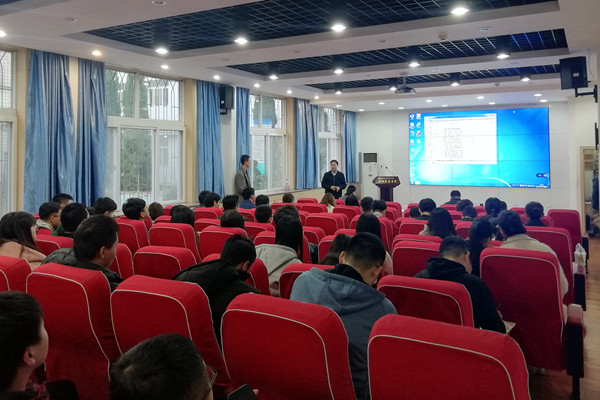 9fcc60e723ca4e39a1a1729a215d7cc0.jpg 活动现场.jpg