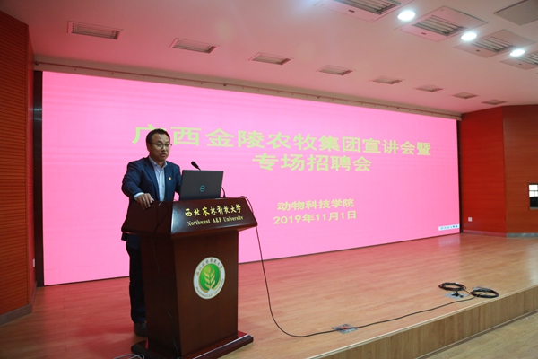 a00bc90d650446ec8711416e16c7b8bb.jpg 336A5271.JPG