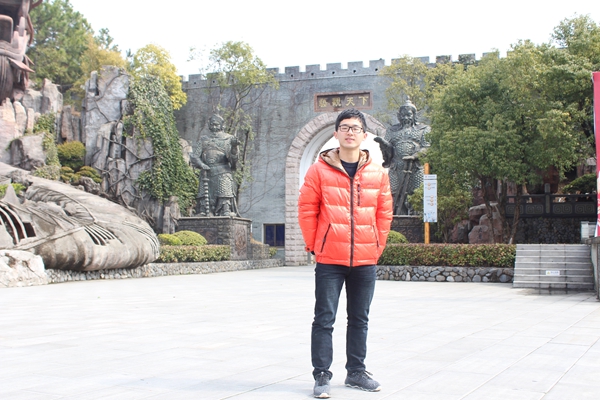 ae62326adefe404389bf7876c0b02ad6.jpg 张建峰.JPG