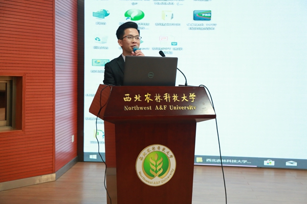 c41ec6e677874b5fa160edacf42d12be.jpg 336A5280.JPG