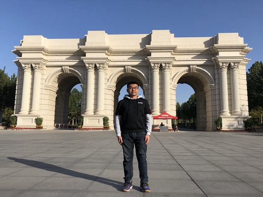 d4f44bd4284348ca82184c660fe6bc5b.jpg 袁凯鑫.jpg