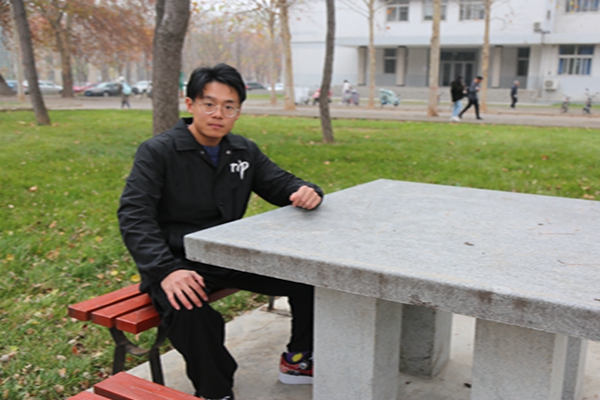 6a9cb9fa3d914f9d9a2d0b3a31c00331.jpg 李一舟.JPG