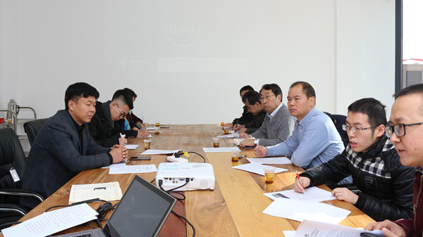 b8d4f61914294889b4419d08d19d2e1b.jpg 座谈.jpg