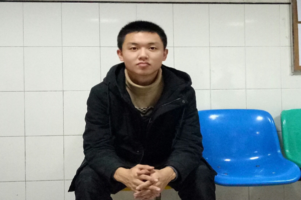 d013a20e3ec7419db780e71e1aeae1ef.jpg 杨鹏.jpg