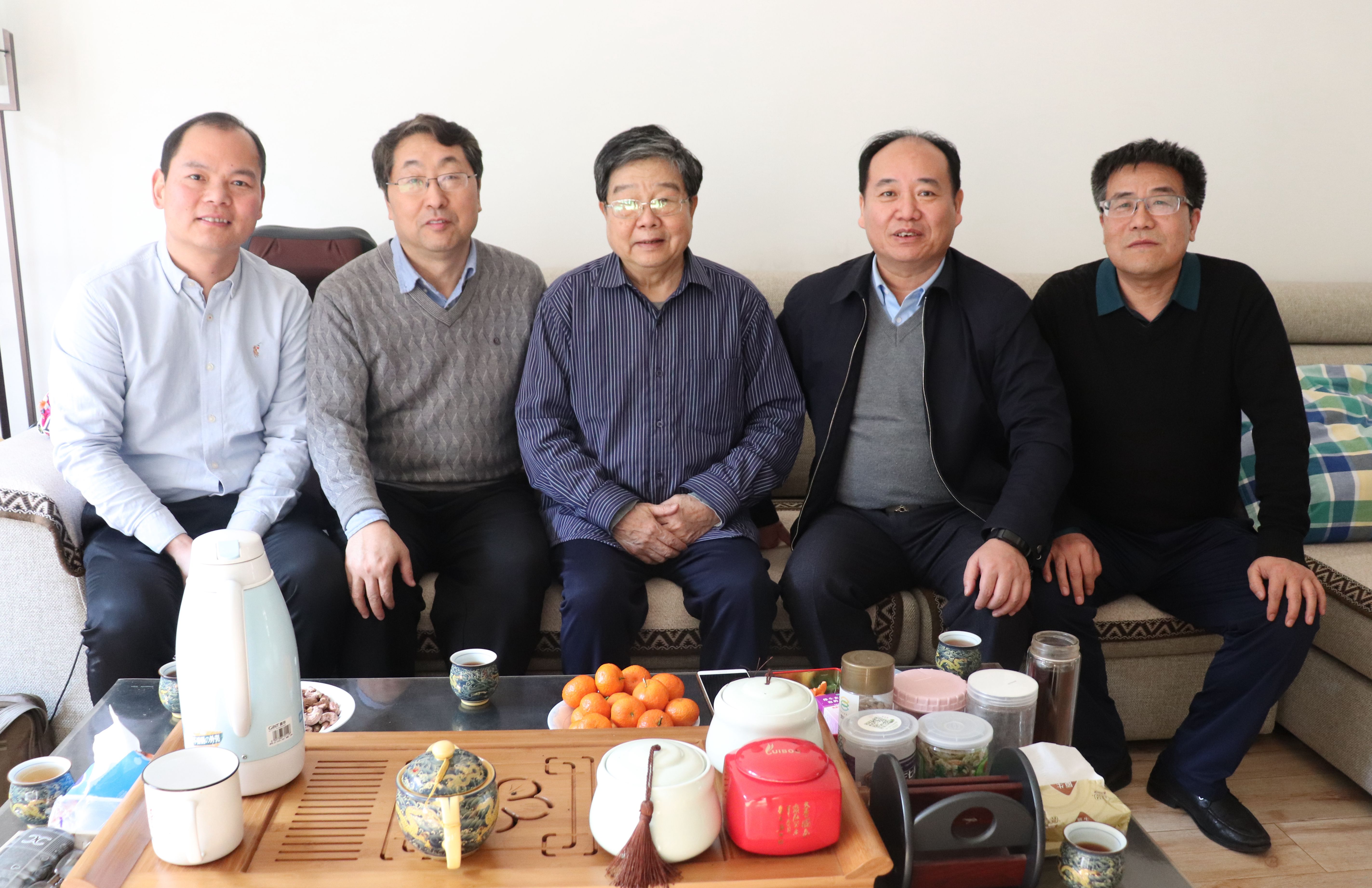 6aff77c8a4464a70b441572fca25e15f.jpg 6aff77c8a4464a70b441572fca25e15f.jpg