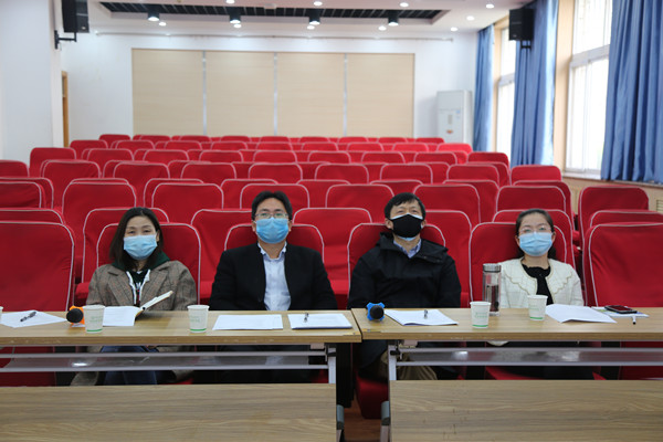 127ab1ecdd554992aec2240aab5459f8.jpg 现场点评.jpg