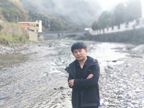 60edf164b61244f6ba142ccd04ea198d.jpg B7BC51B6D6558285625A9C11D2D03BB2.JPG