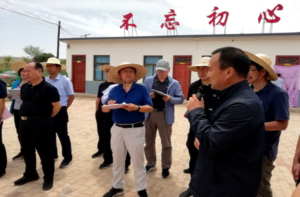 5c02291aef2f47ac9f5aba75e901c3f7.png 羊场参观_副本.png