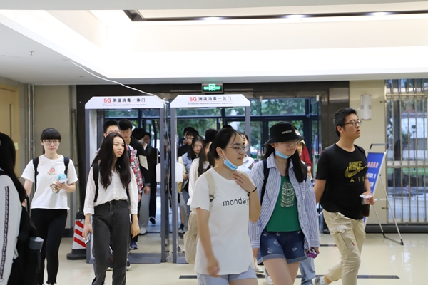 e16de3ab1d2a4e3b9472c08475f32eb6.jpg IMG_8004.JPG