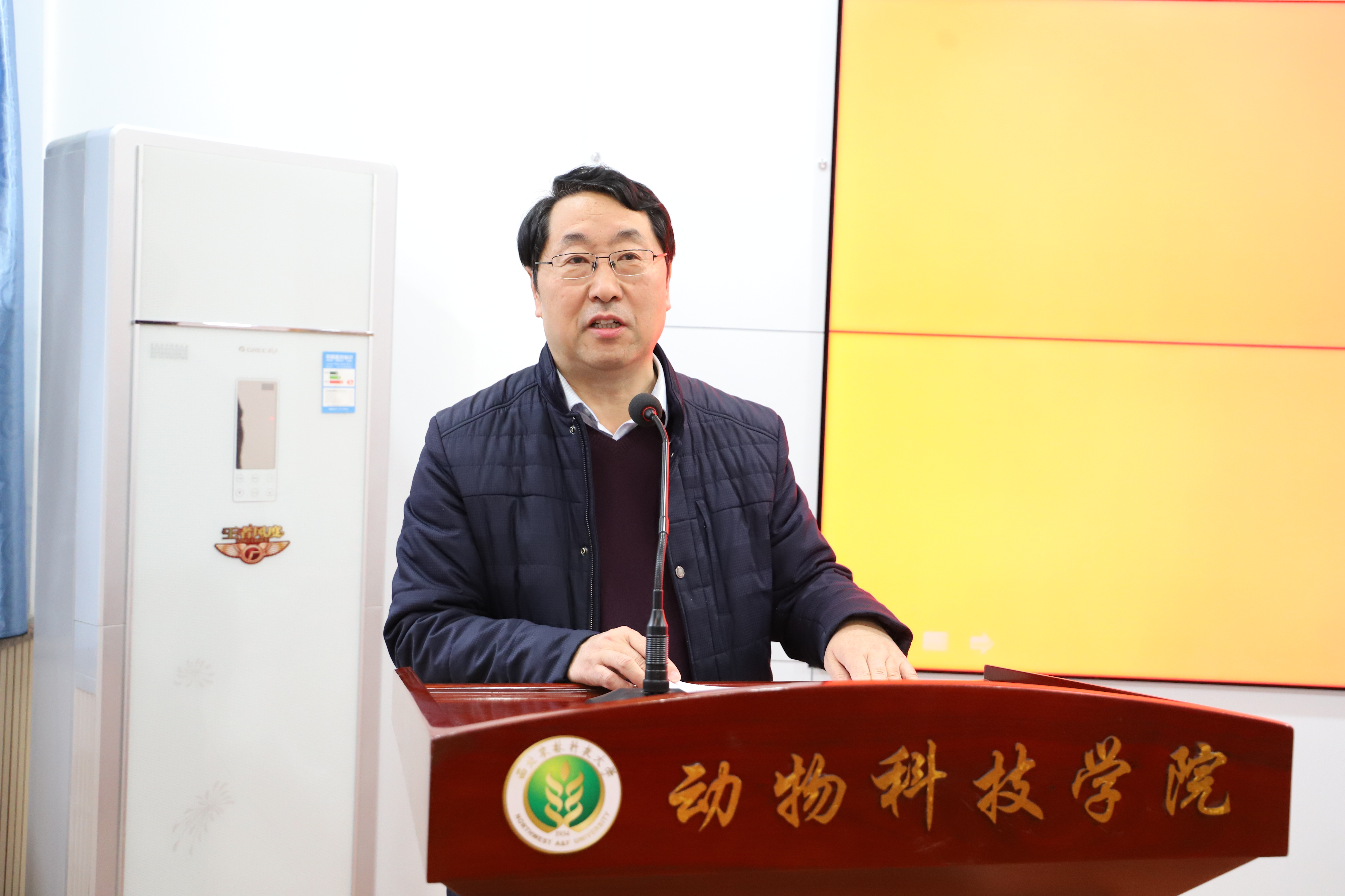 0f7ea64cebbb4b03a999e8841bc44d45.jpg 0f7ea64cebbb4b03a999e8841bc44d45.jpg