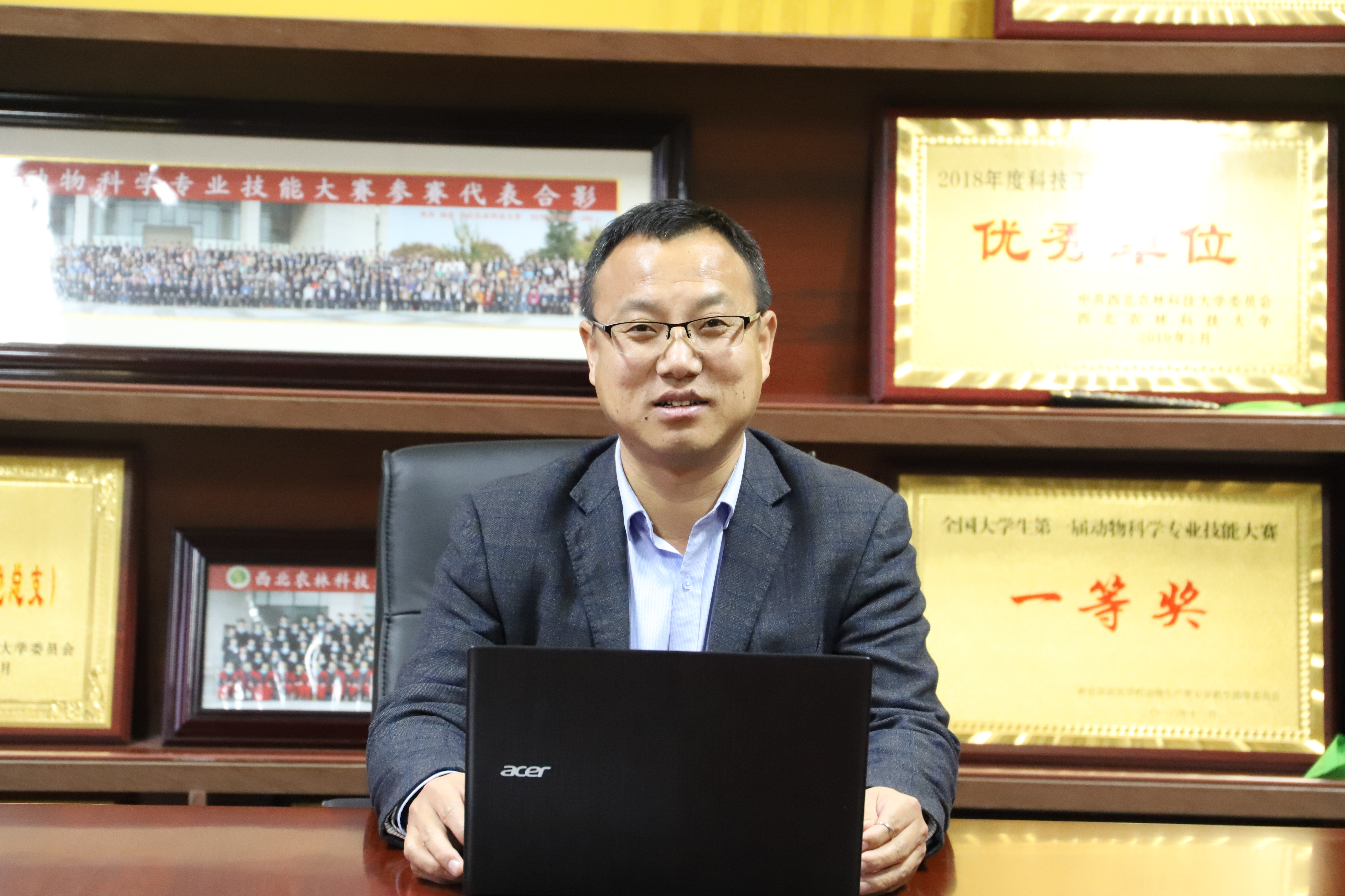 3e3c9c2f948c4c5d9c8052a05636c6fb.jpg 3e3c9c2f948c4c5d9c8052a05636c6fb.jpg