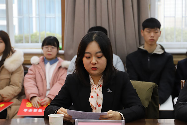 获奖学生代表动医炸金花在线玩
王卓发言.jpg