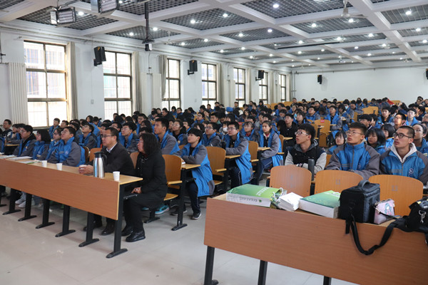 cf32f6b7f17a4609b7517aef44b33414.jpg 2在汾阳中学开展专题讲座.jpg