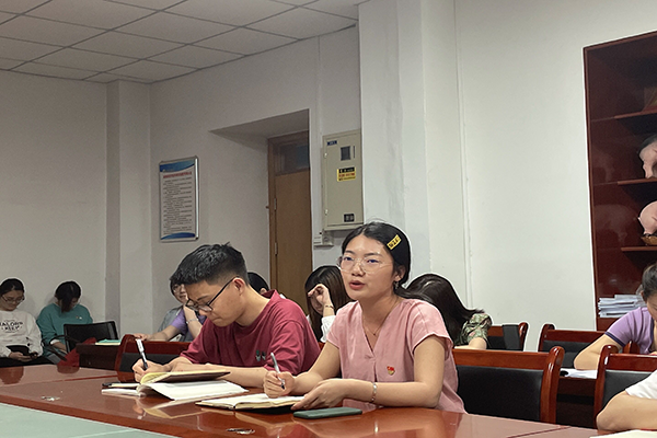 4c5cd487ccea46e59587b93cdcb899a2.png 政治生日代表刘敏发言.png