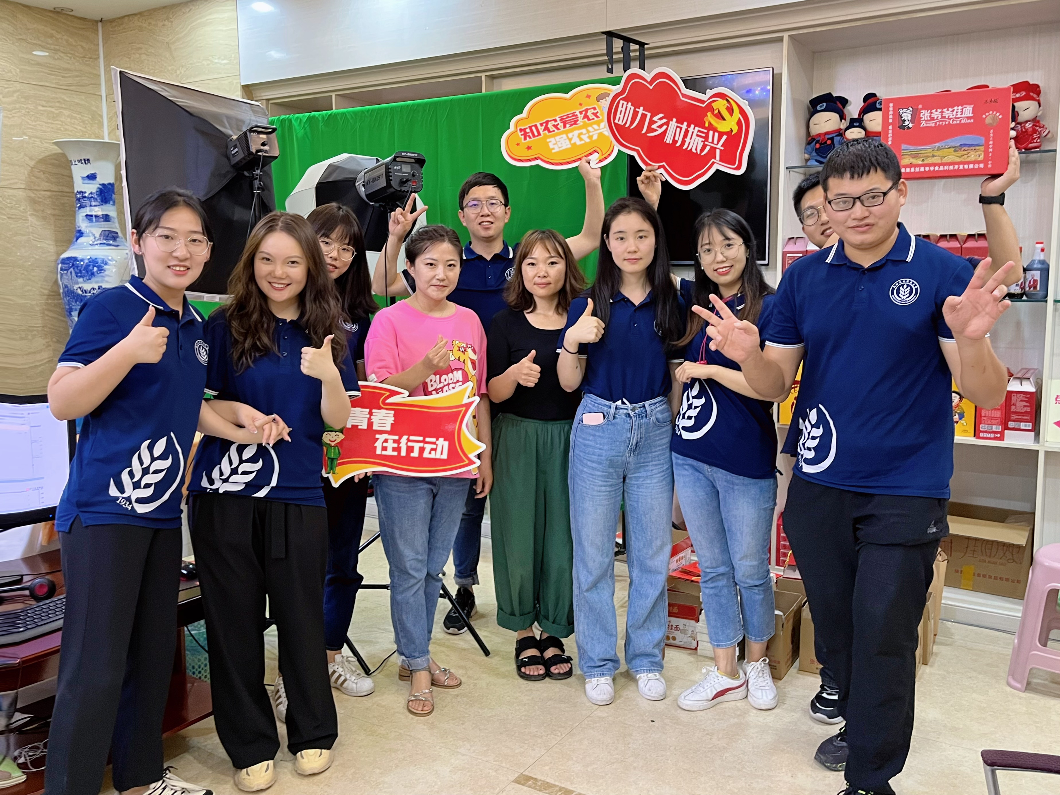 4ff819d3388e413484d3cf7a3dcfeb69.jpg 4ff819d3388e413484d3cf7a3dcfeb69.jpg