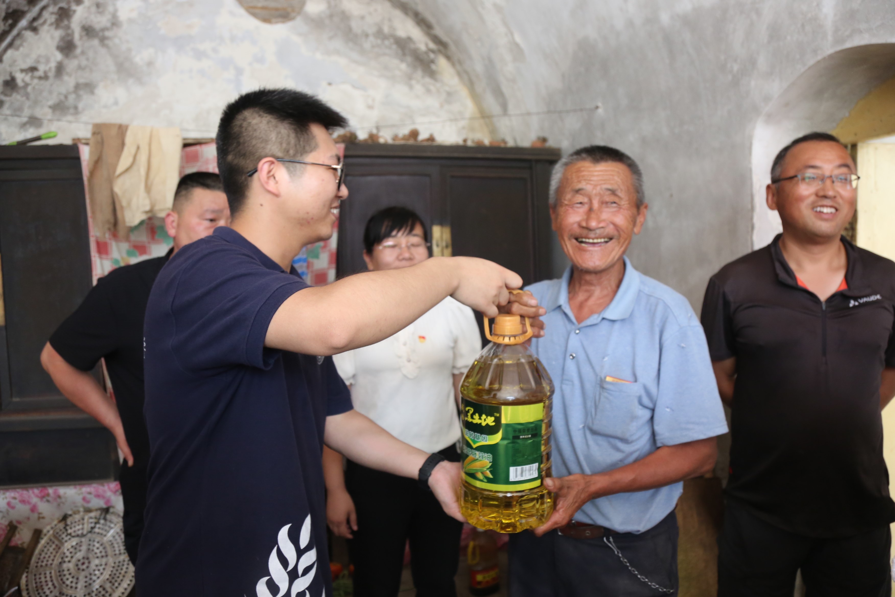 a832920e59b046d9a8a15ef3936740ed.jpg a832920e59b046d9a8a15ef3936740ed.jpg