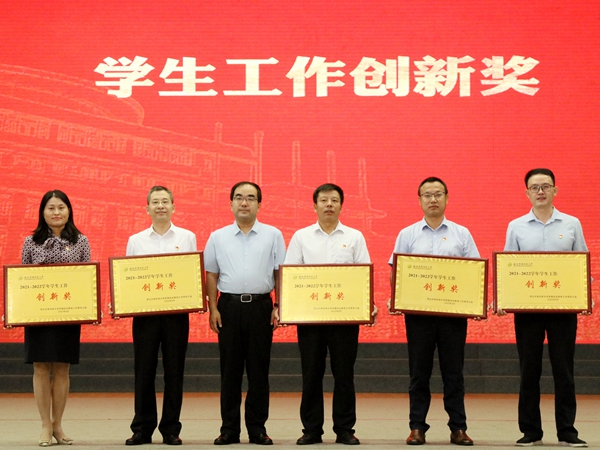 6d12e11783fe440bba8c4aabd67f4648.jpg 2K4A2215.JPG