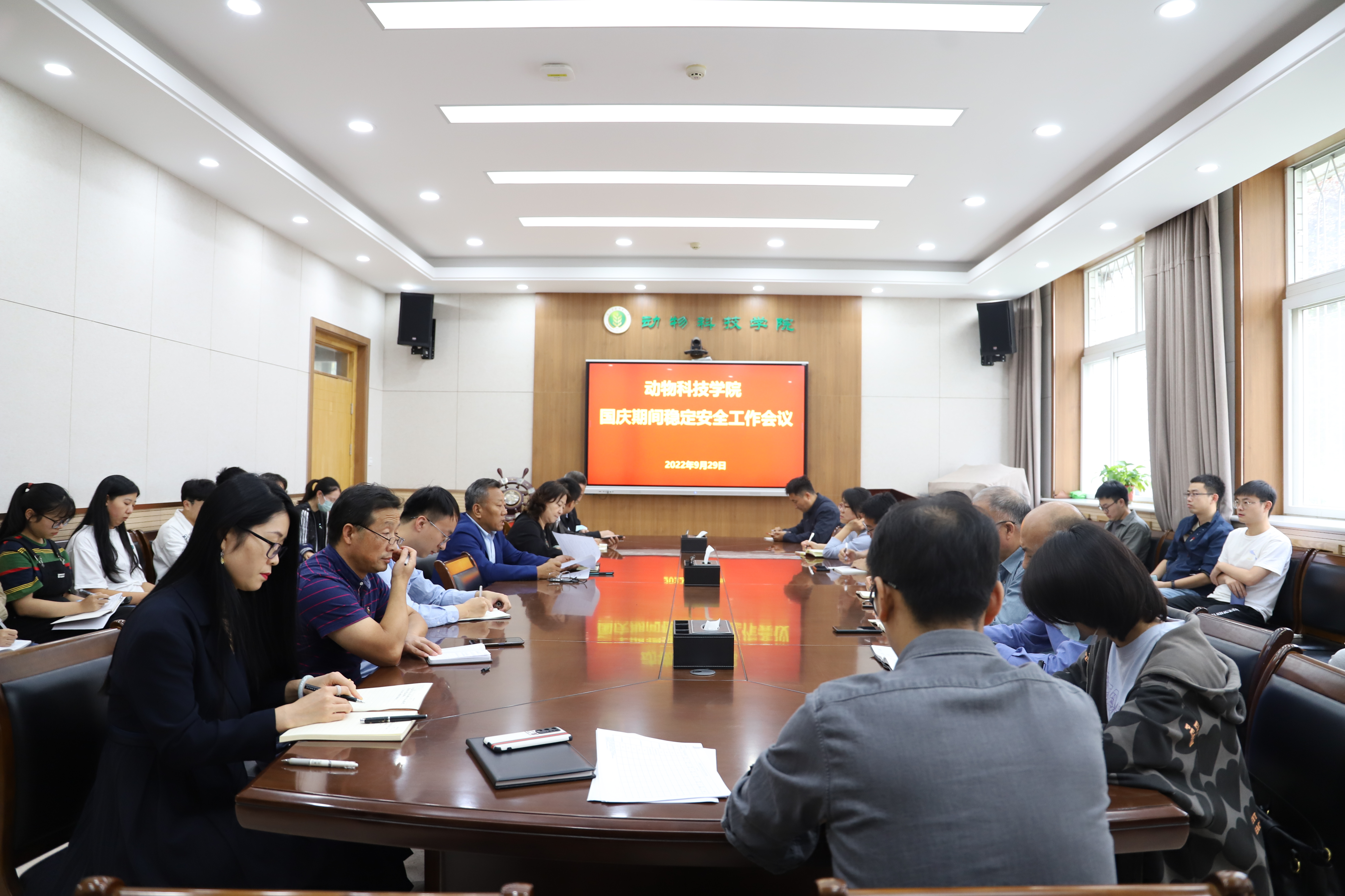 9bb53f4884b04fb4a3ede7f44eb6bc1c.jpg 9bb53f4884b04fb4a3ede7f44eb6bc1c.jpg