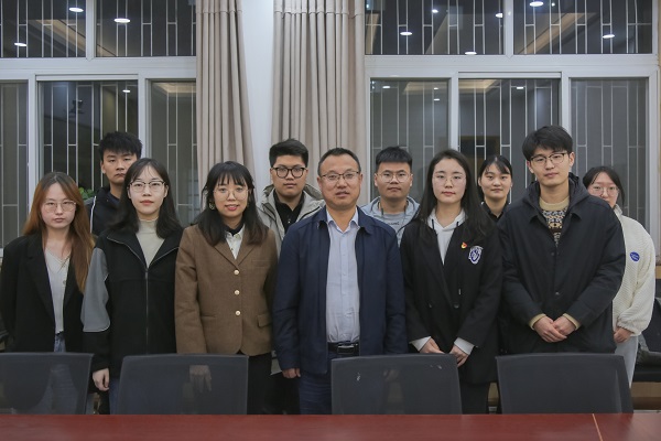 6f79cb33e5c84978b7e85fc1bc282880.jpg 合影2.jpg