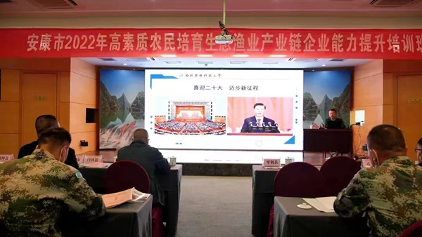 83e75705caef4694b3bd3a0f40f3829e.jpg 现场培训_副本.jpg