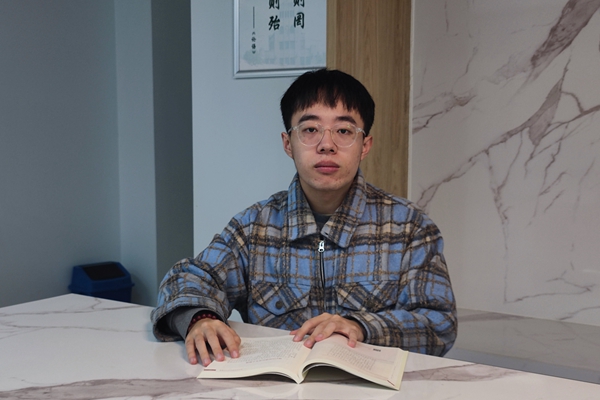 f693bea40c144cb2829bec6781c713be.jpg 韩培源.jpg